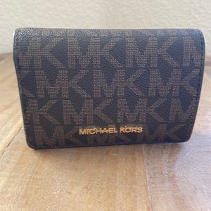 Michael Kors, monogram, medium, brown wallet